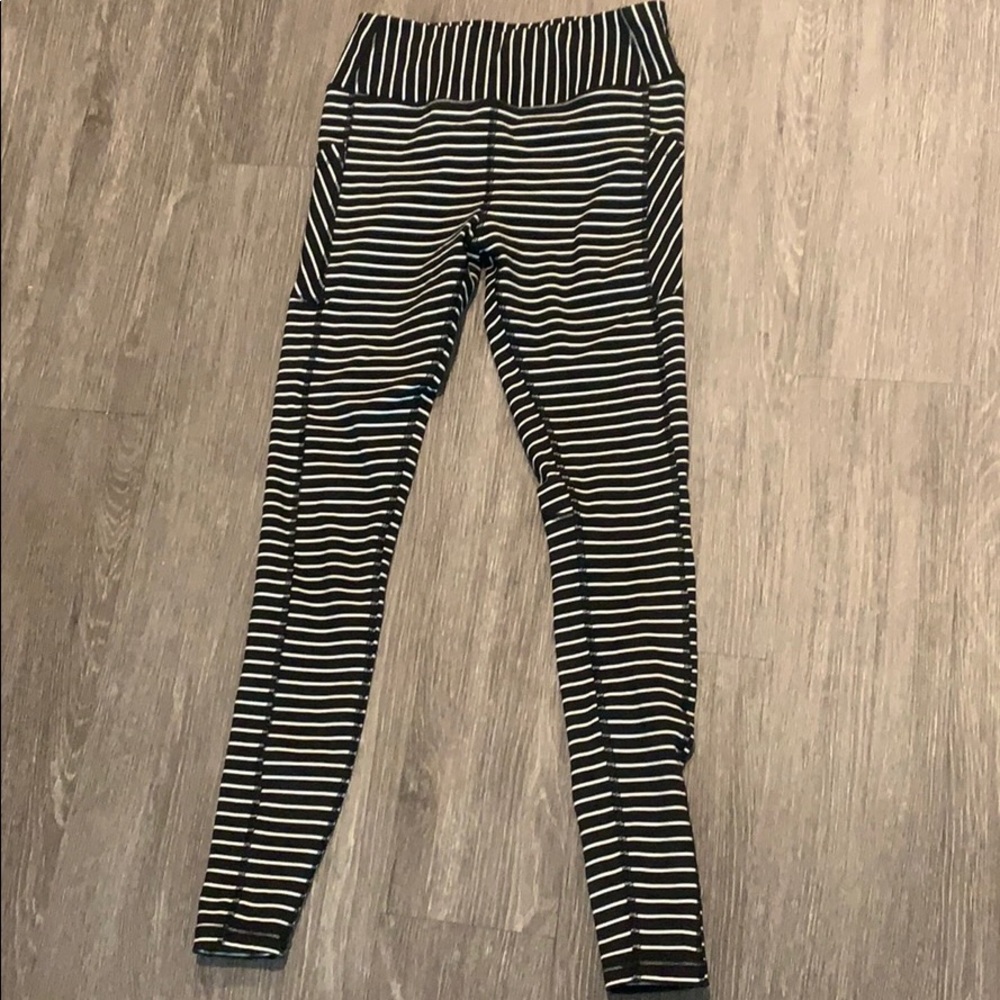 Striped leggings